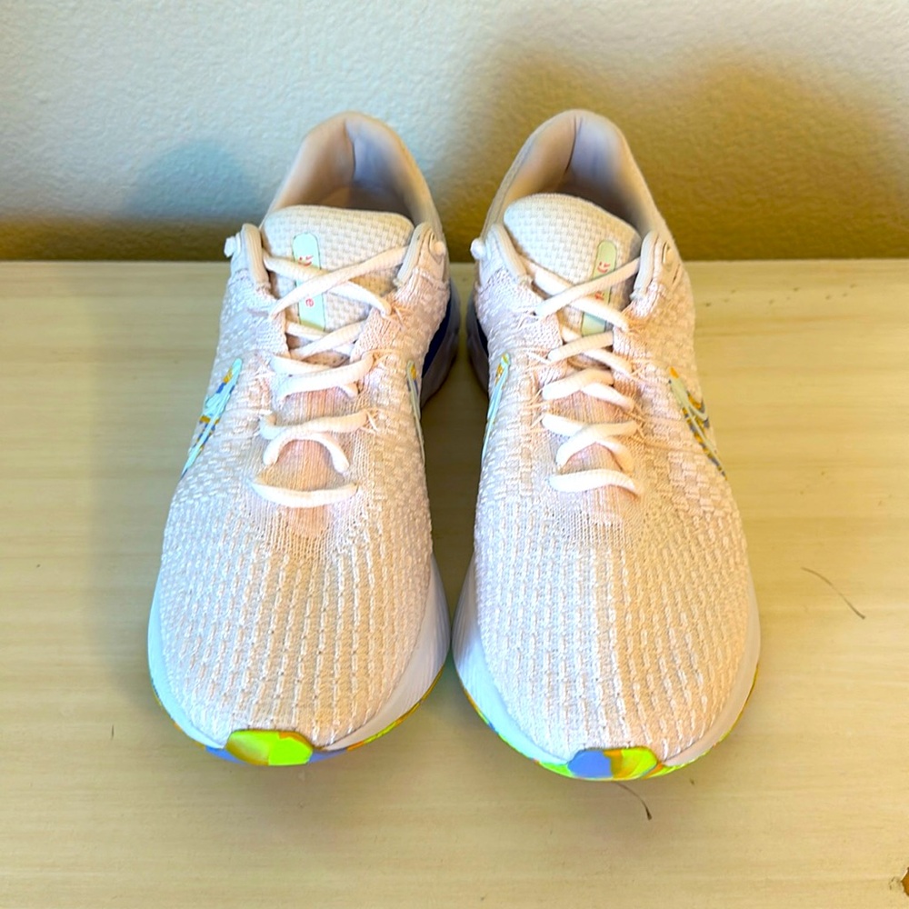 Nike Womens React Infinity Fly Knit Running Shoe